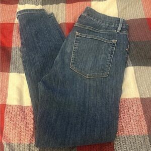 Good American Good Waist Blue Skinny Jeans with Subtle Fading
